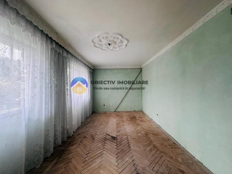 Apartament cu 4 camere decomandat în Durău