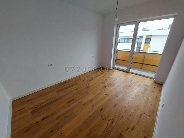 Duplex cu 4 camere cu Teren 100 Mp în Central