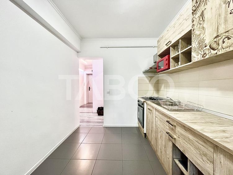 Apartament cu 2 camere semidecomandat, mobilat în Plopilor