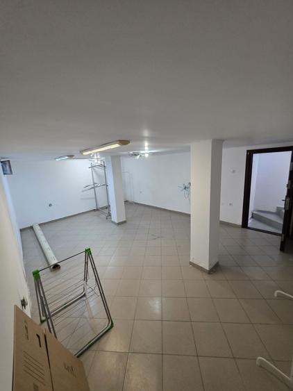 Spațiu comercial, de 120 mp, în Mihai Bravu