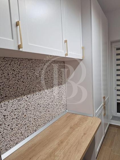 Apartament cu 3 camere decomandat, mobilat în Ozana