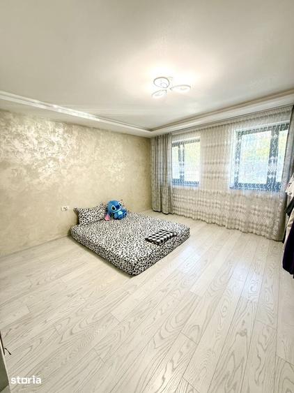 Casă cu 4 camere decomandat cu Teren 300 Mp în Gării