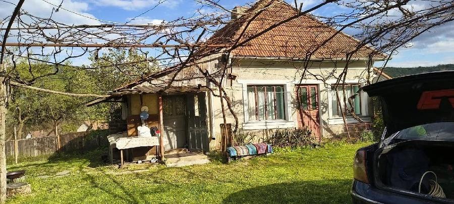 Casă cu Teren 2100 Mp în Așchileu