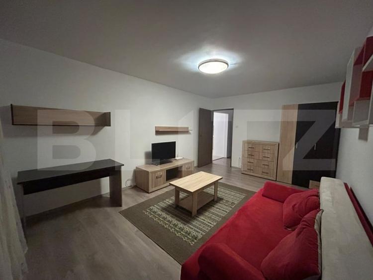 Apartament cu 2 camere decomandat, mobilat în Zorilor