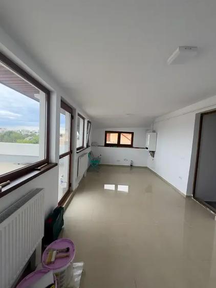 Apartament cu 2 camere semidecomandat în Drumul Taberei