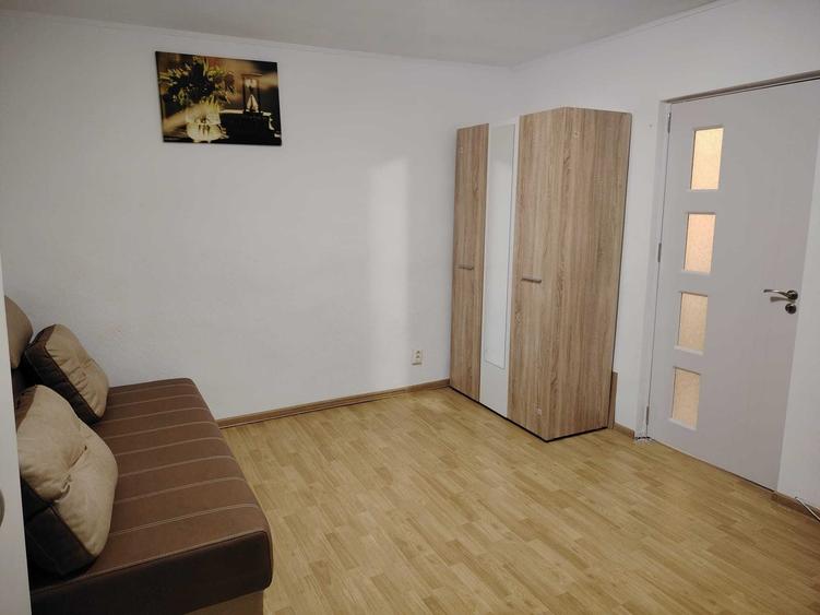 Apartament cu 2 camere decomandat în Ostroveni