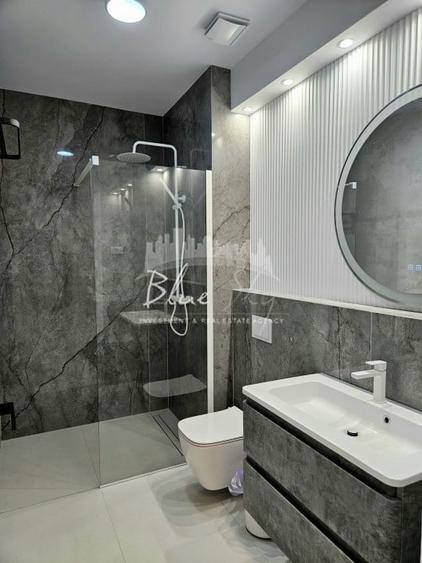 Apartament premium de inchiriat, la cativa pasi de plaja - 12
