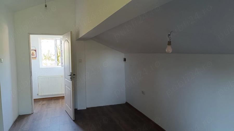 Casă cu Teren 692 Mp în Podul Vadului