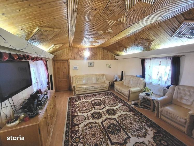 Casă cu 4 camere în Nicolae Bălcescu