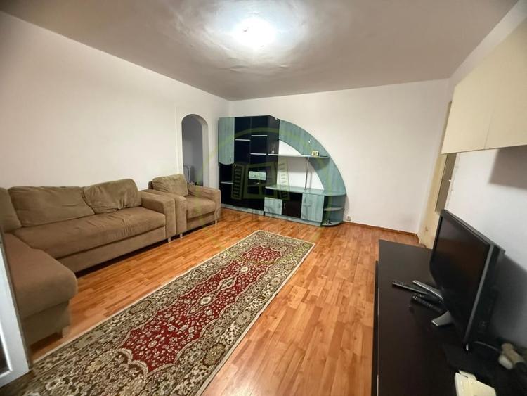 Apartament cu 2 camere semidecomandat, mobilat în Lăpuș