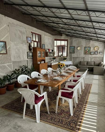Casă cu 5 camere cu Teren 2984 Mp în Boldur