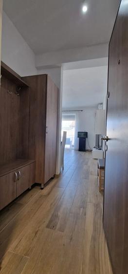 Apartament cu 3 camere decomandat în Dumbrăvița