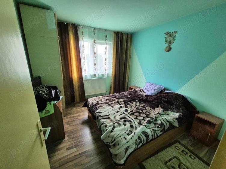 Apartament cu 4 camere decomandat în Central