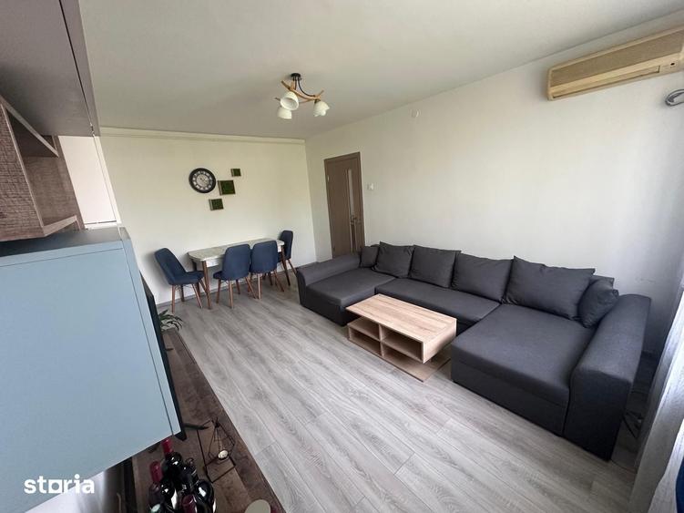 Apartament cu 3 camere semidecomandat în Giurgiului