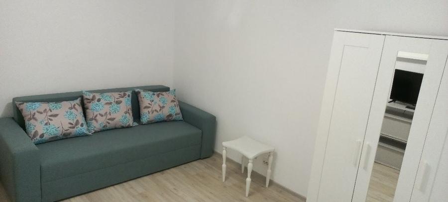 Proprietar inchiriez apartament doua camere Aleea Cetatuia nr.1 - 7