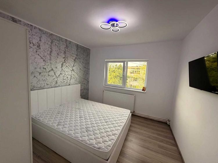 Apartament cu 2 camere decomandat în Siderurgiștilor