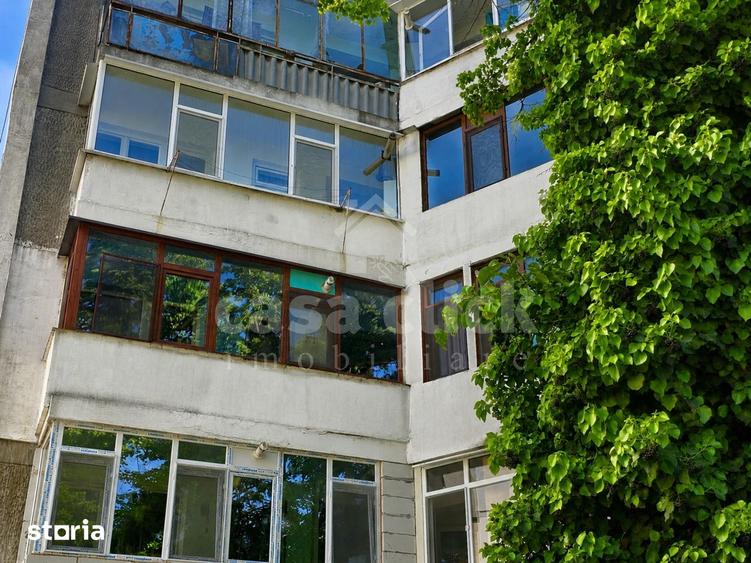 Apartament cu 2 camere decomandat în Micro 13
