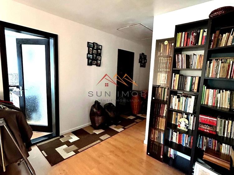 Casă individuală cu 4 camere cu Canalizare în Urleta