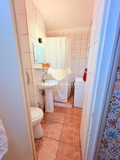Apartament cu 2 camere decomandat în Polonă