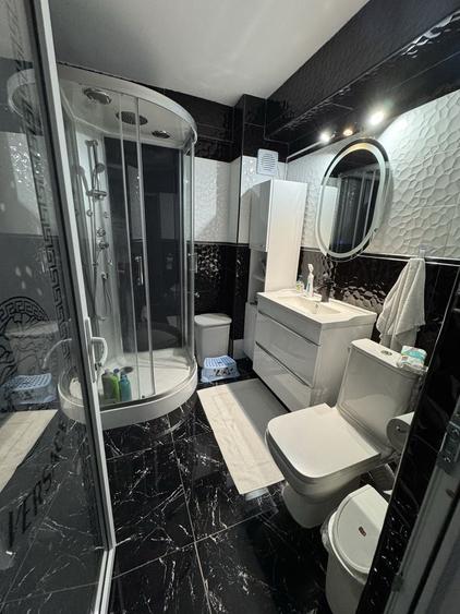 Apartament cu 3 camere decomandat în Ultracentral