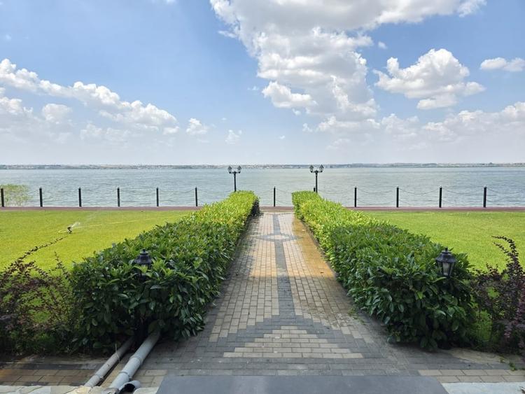 Mamaia 2 camere Solid residence Butoaie cu parcare subterana, Termen lung - 9