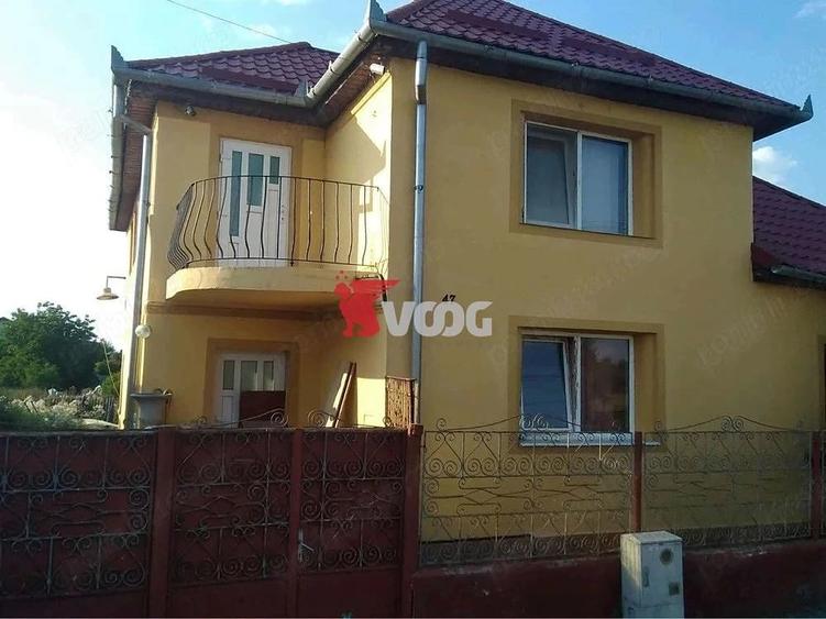 Casă cu 3 camere cu Teren 755 Mp în Moșnița Veche