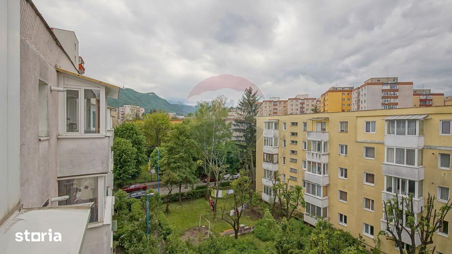 Apartament cu 2 camere semidecomandat în Griviței