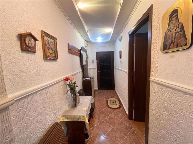 Apartament cu 2 camere decomandat în Burdujeni