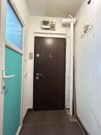 Apartament cu 2 camere nedecomandat, mobilat în P-ța Doina