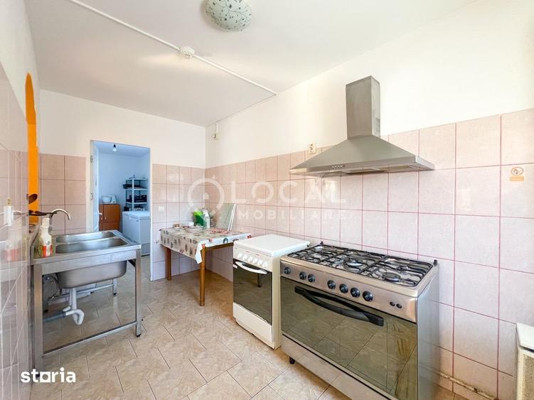 Spațiu comercial, de 320 mp, în Arpașu de Jos