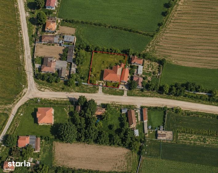 Casă cu 2 camere cu Teren 1029 Mp în Tileagd