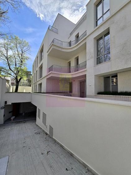 Apartament cu 2 camere decomandat în Armeneasca