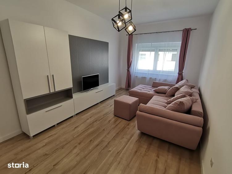 Apartament cu 2 camere decomandat în Central