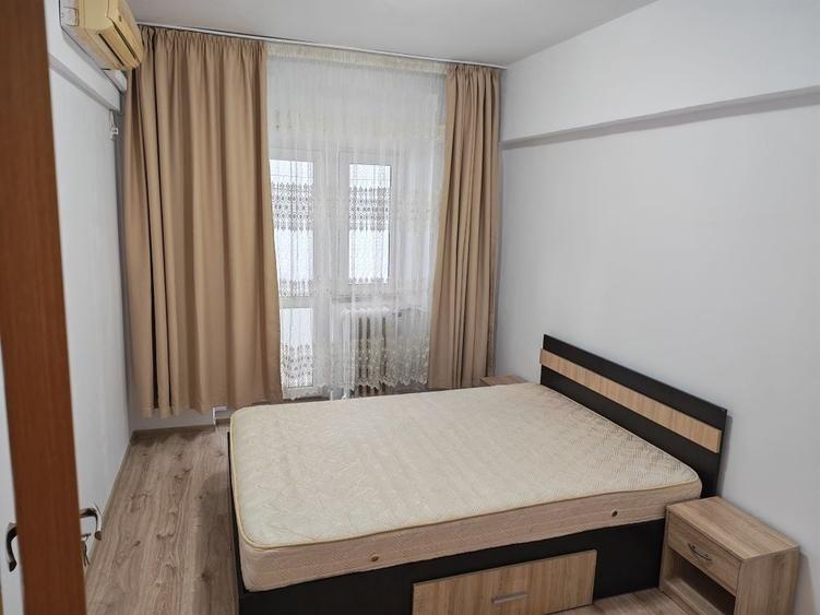 Apartament cu 3 camere decomandat în Fundeni