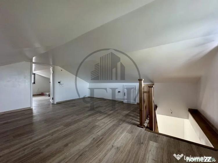 Casă cu 5 camere cu Teren 257 Mp în Valu lui Traian