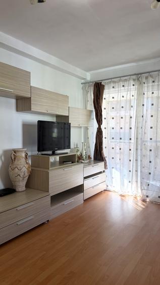 Apartament cu 2 camere decomandat în Florești