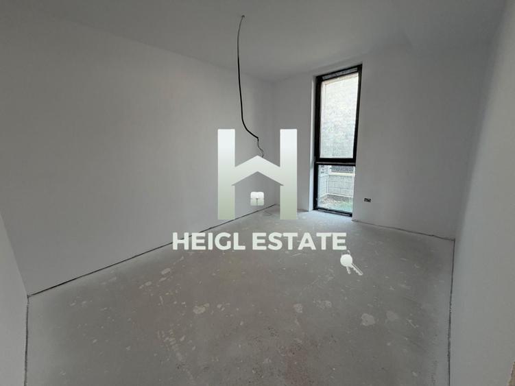 Duplex cu 4 camere cu Canalizare în Moșnița Nouă