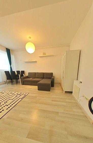 Apartament cu 2 camere decomandat în Roșu