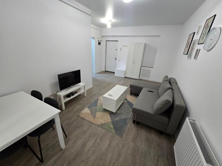 Apartament cu 2 camere semidecomandat în 13 Septembrie