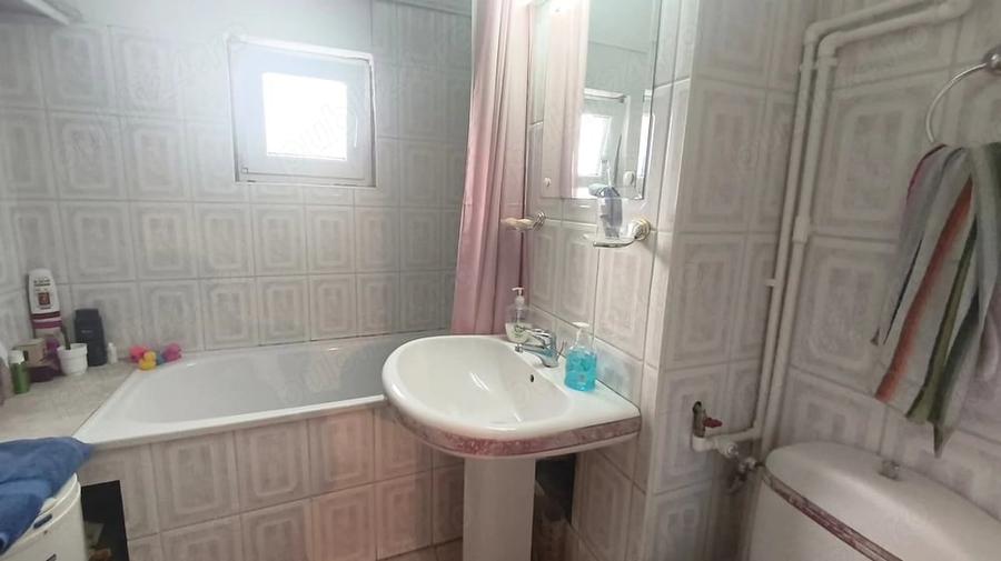 Apartament cu 4 camere decomandat în Ultracentral