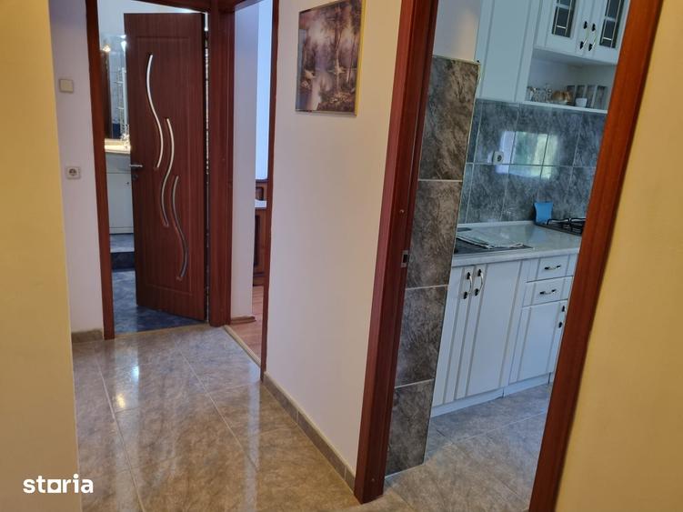 Apartament cu 2 camere decomandat în Astra