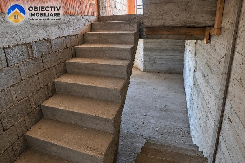 Vila la rosu si teren 500 mp de vânzare , Zona Fermelor - 16