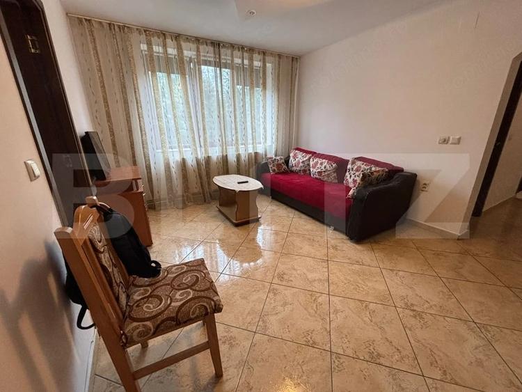 Apartament cu 2 camere semidecomandat în Filiași