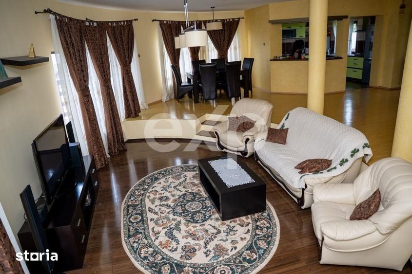 Casă cu 4 camere cu Teren 6436 Mp în Central