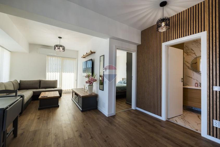 Apartament cu 2 camere decomandat, mobilat în Tractorul