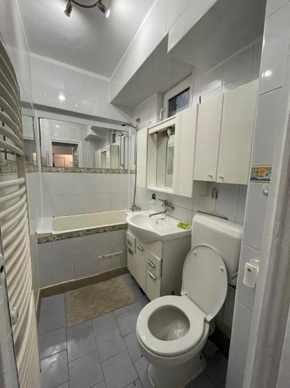 Piata Romana, Ultracentral, Coloane, Metrou - 12