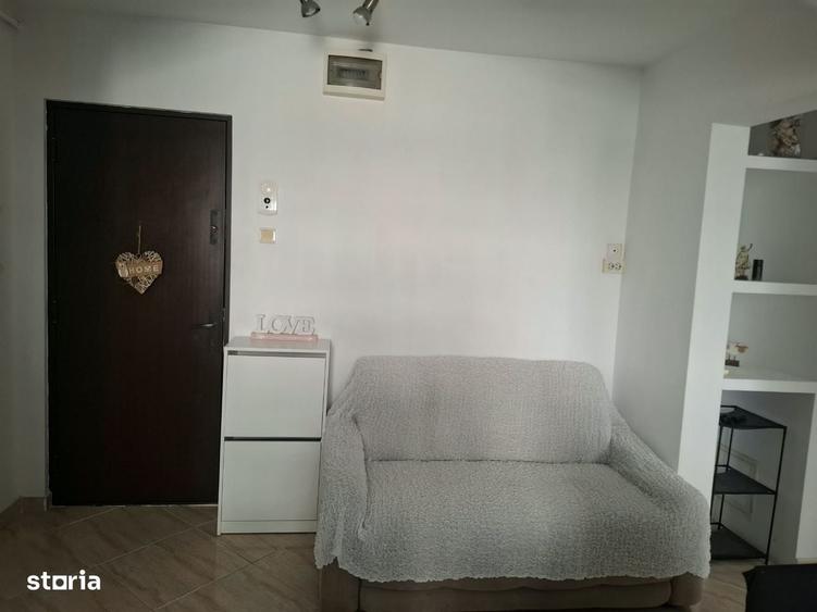Inchiriez apartament cu 2 camere Aparatorii Patriei - 1