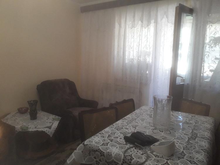 Apartament cu 4 camere decomandat în George Enescu