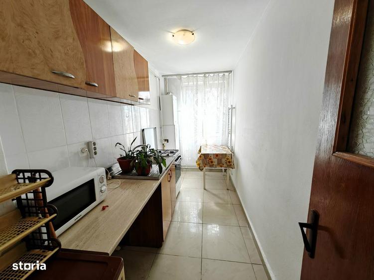 Apartament cu 2 camere semidecomandat, mobilat în Gară