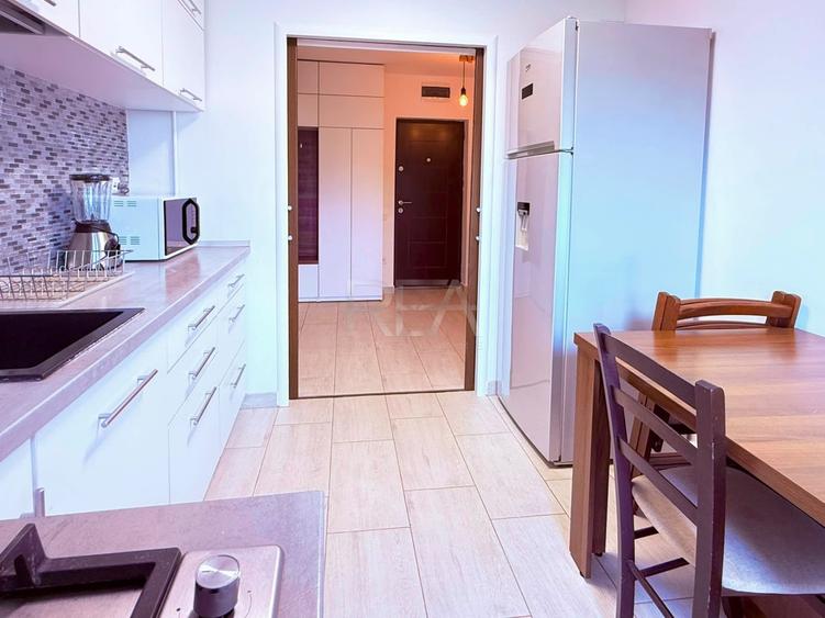 Apartament cu 2 camere decomandat, mobilat în P-ța Alba Iulia